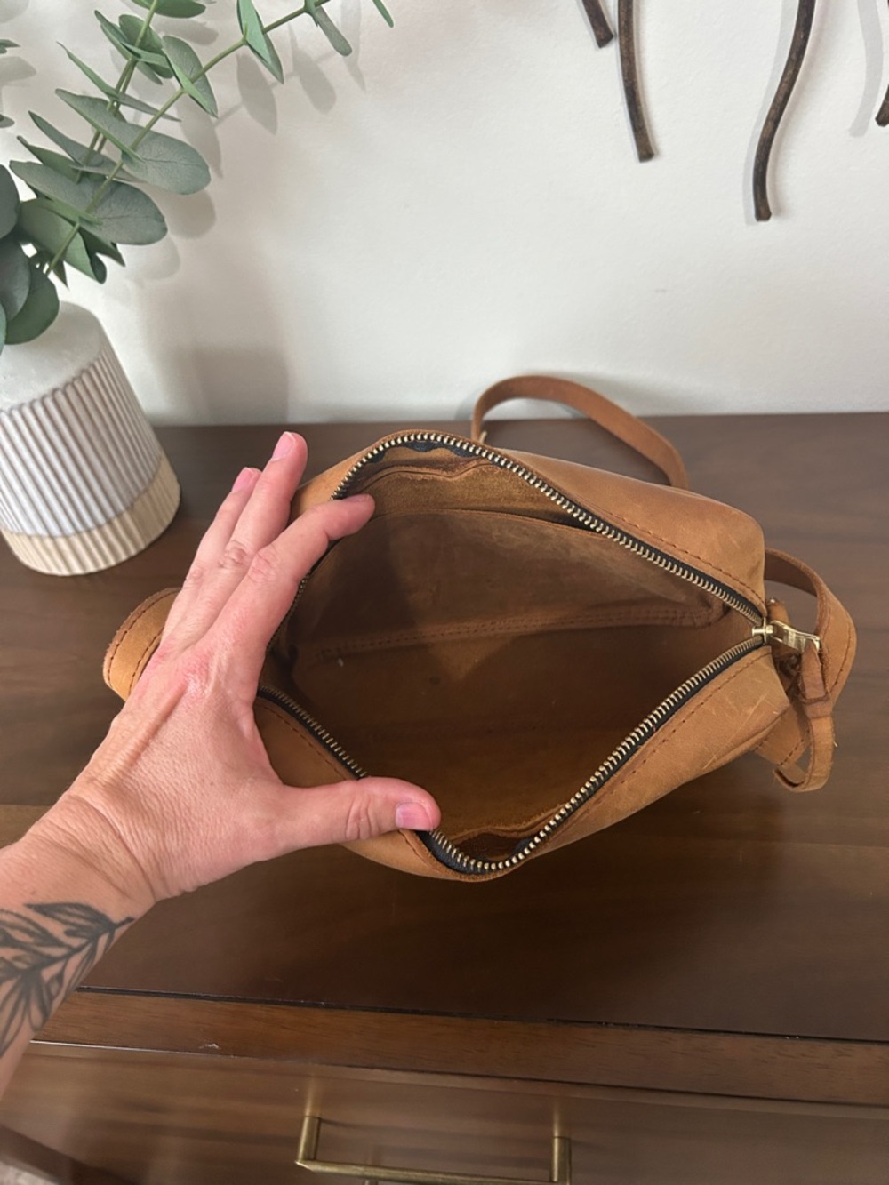 Portland Leather Crossbody Toaster  Leather Bag in Dakota - Picture 8 of 10